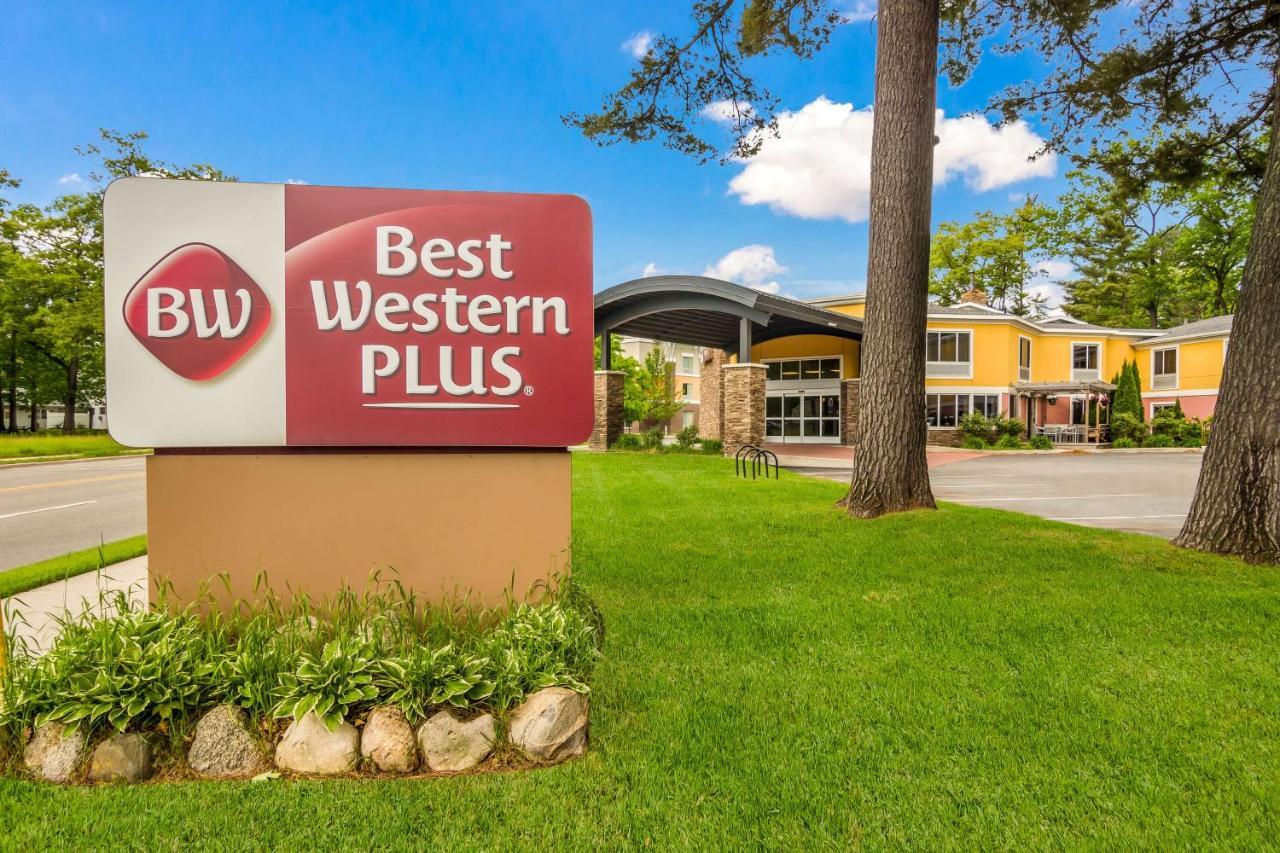 Best Western Plus Травърс Сити Екстериор снимка